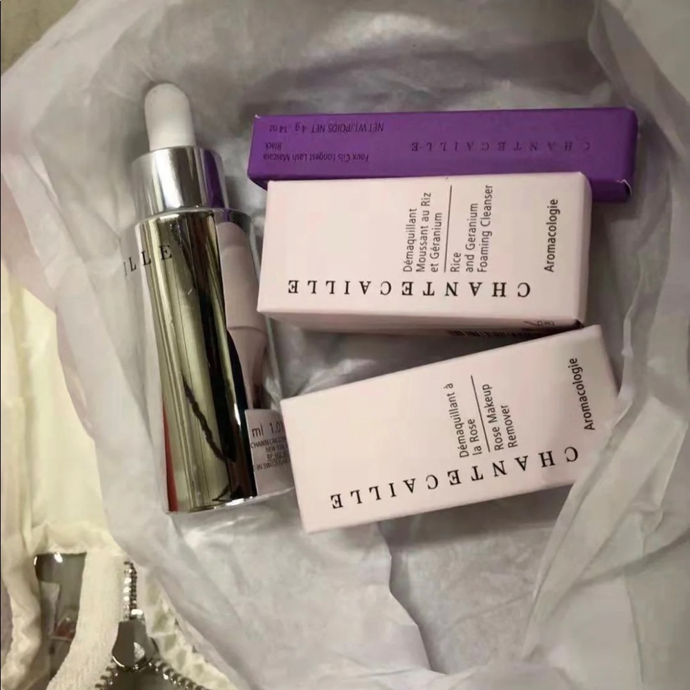 Chantecaille 4 pieces bundle